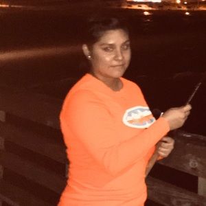 Meet your Posher, Mena